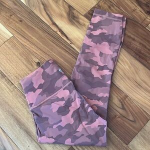 Lululemon Wonder Train 23”